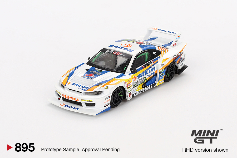 MiniGT - 895 - Nissan LB-Super Silhouette S15 SILVIA #555